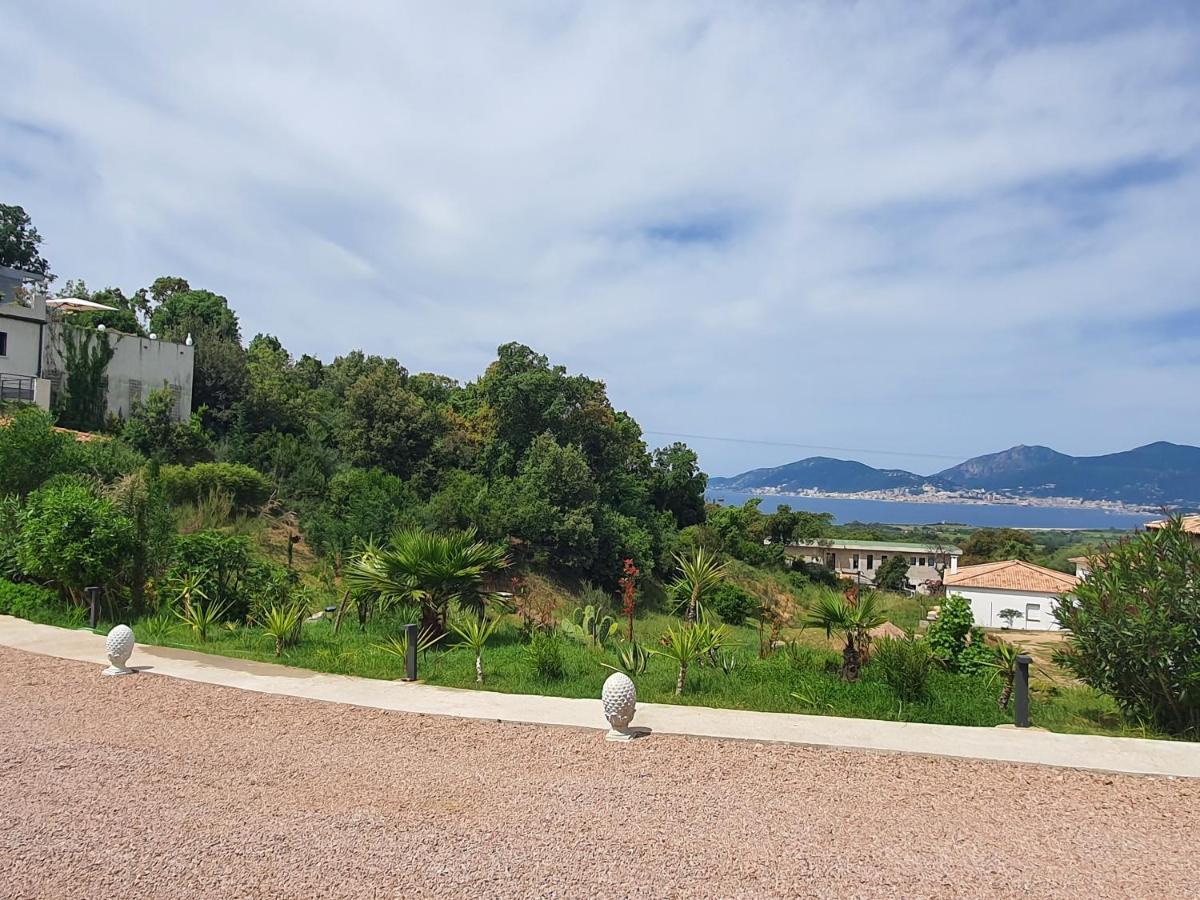Appartement F2 Avec Terrasse De 35 M2 Bomorto - Porticcio Porticcio  Bagian luar foto